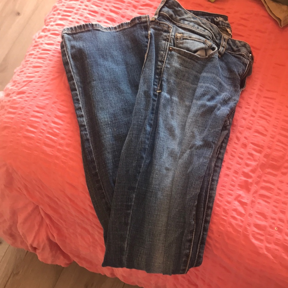 American Eagle Skinny Kick Jeans